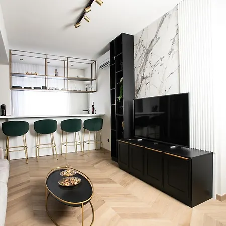 Prestigious Downtown