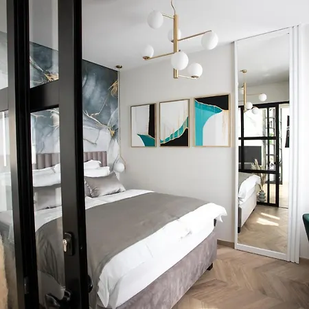 Prestigious Downtown Сплит