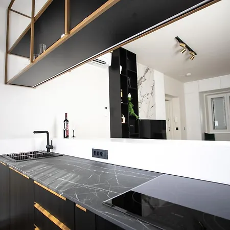 Апартаменты Prestigious Downtown